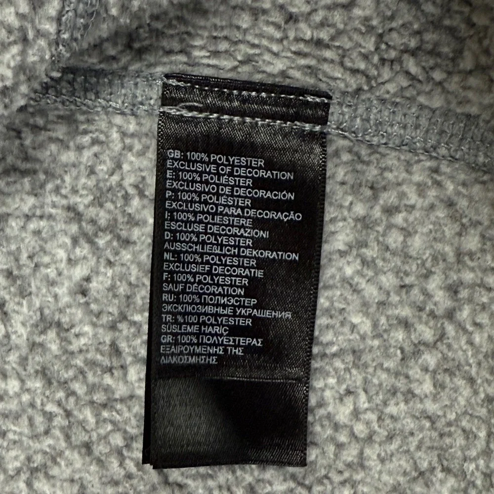 The North Face Boys Gray 1/4 Zip Pullover Fleece Jacket Medium‎ TNF